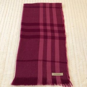 Burberry linen scarf